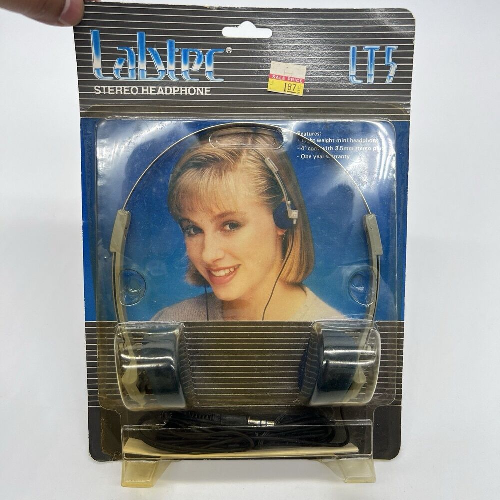 Labtec  LT-5 Stereo Headphones Lightweight Sealed Vancouver Washington USA Vtg